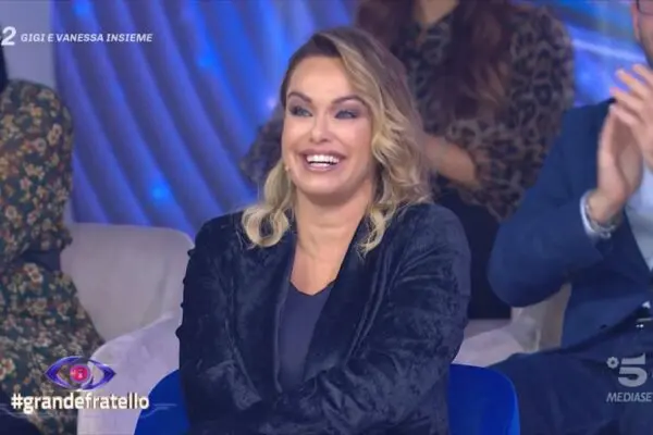 Sonia Bruganelli dura con Valentina Piscopo