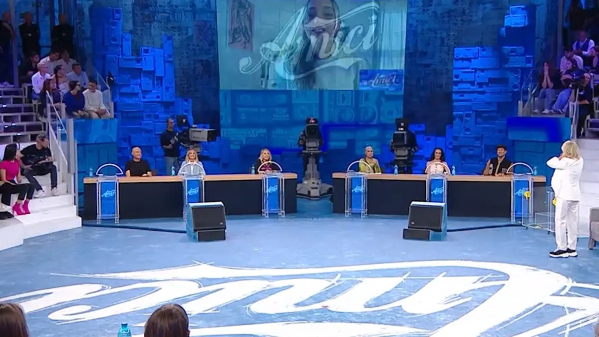 Amici 25 la classe perde un allievo