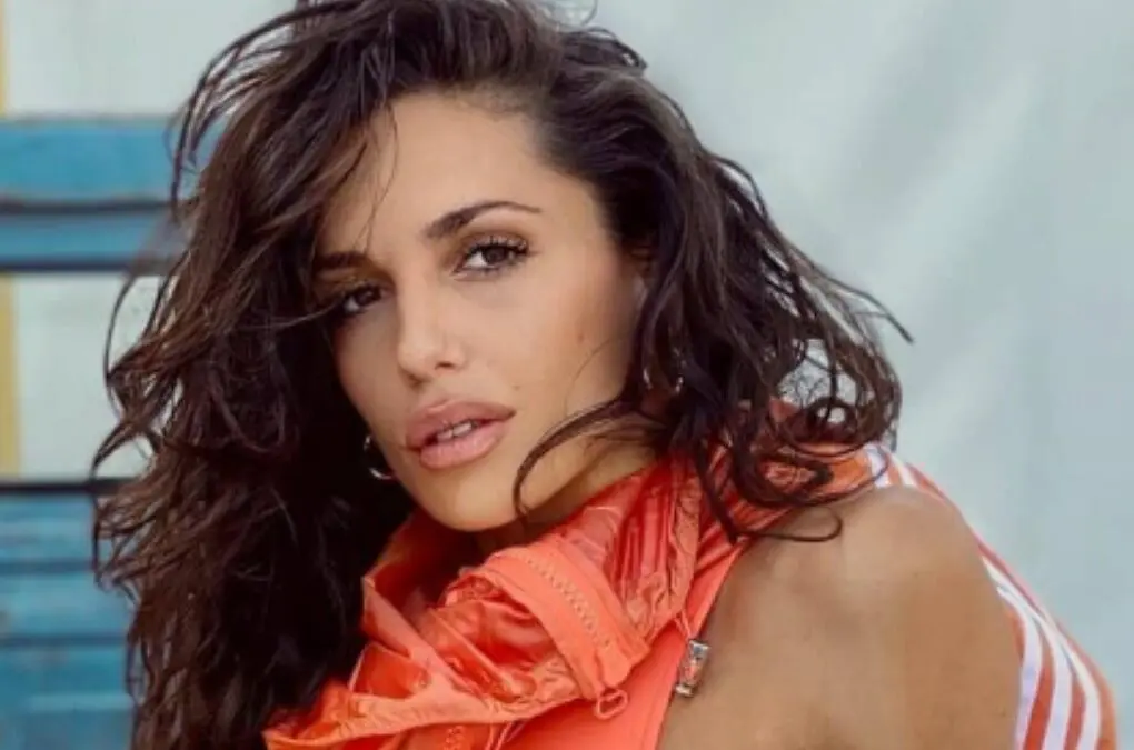 Il flirt di Elena D'Amario