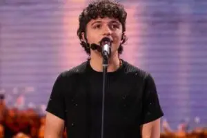 Lorenzo Salvetti sorprende tutti ad Amici 25