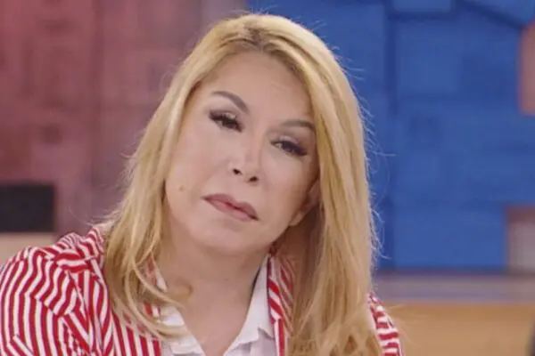 Anna Pettinelli lascia Amici