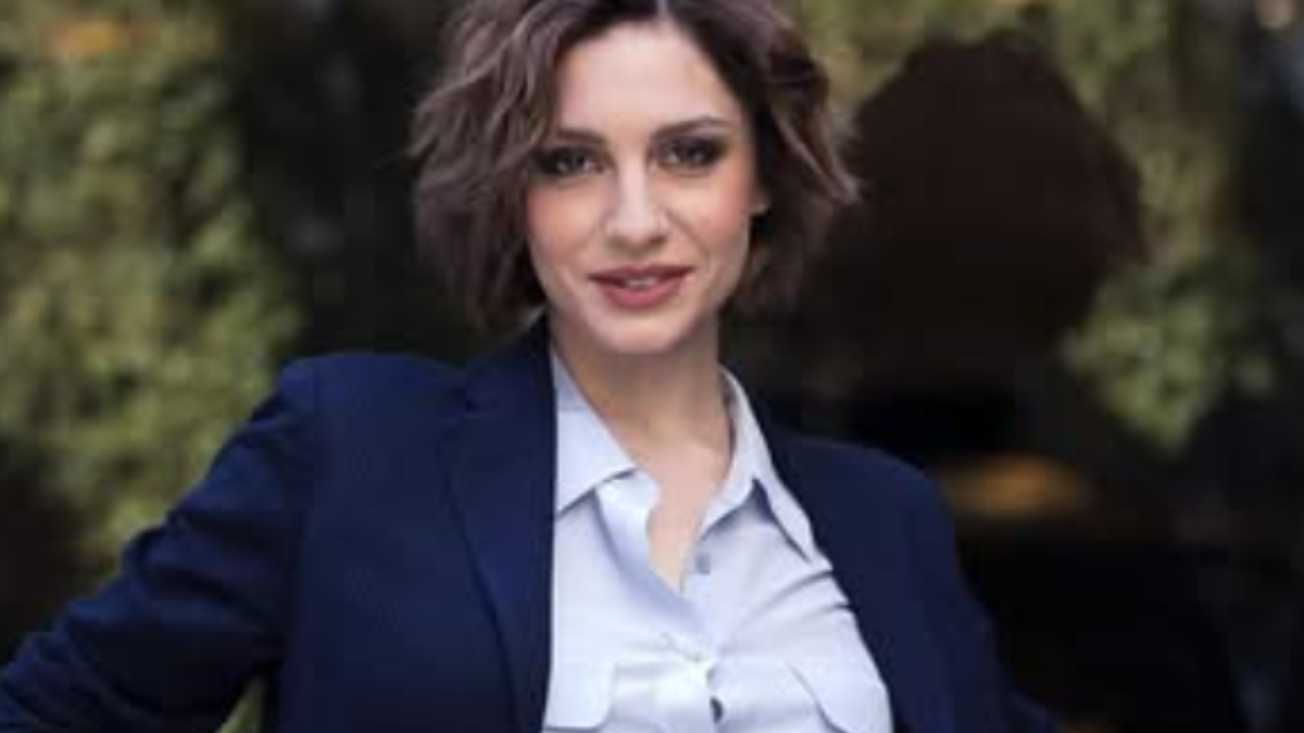 Beatrice arnera incinta