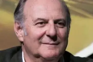 Gerry Scotti dice la sua su Striscia La Notizia