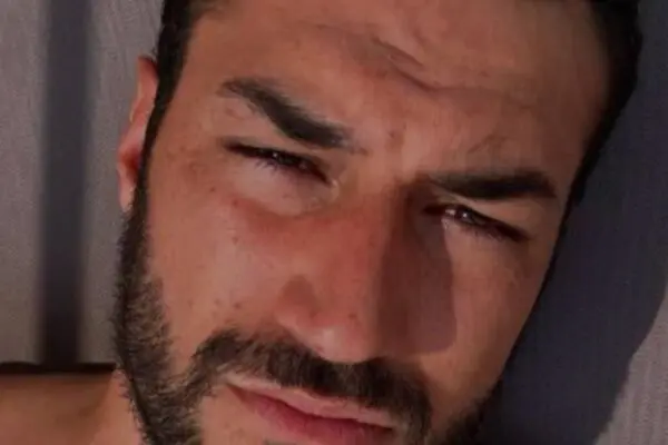 Lorenzo nella casa del GF