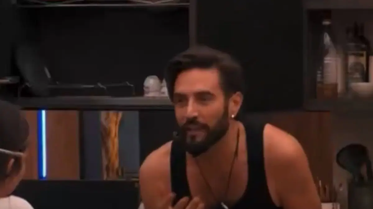Alex prova a far aprire gli occhi a Piera Meloni al gf vip 9