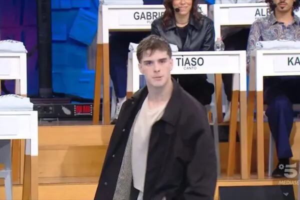 Amici 26, Riccardo affronta Lorella Cuccarini dopo il confronto con Alessandra Celentano