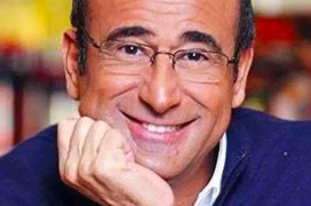 Carlo Conti annuncia il cast di Sanremo 2025