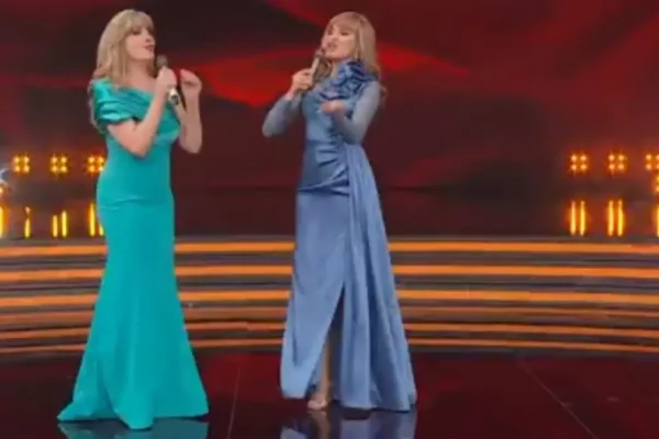 Giulia Vecchio conquista Milly Carlucci e il pubblico: imitazione da applausi Giulia Vecchio imita Milly Carlucci a Sognando ballando con le Stelle