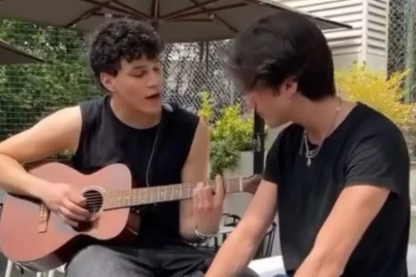 Jacopo Sol e Nicolò Filippucci ineme dopo Amici 24