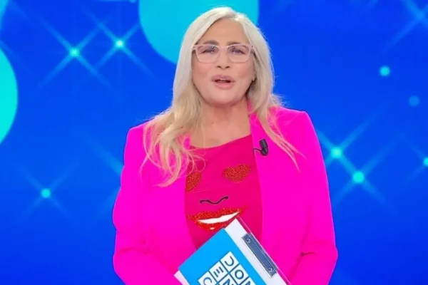 Mara Venier il saluto a Domenica In il 18 maggio 2025