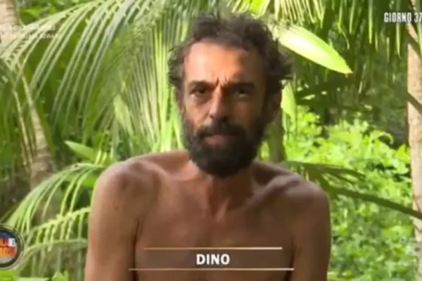Dino Giarrusso infuriato con una naufraga! Dino Giarrusso naufraga