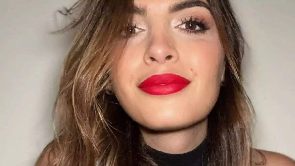 Andrea Nicole Conte svela la sua prima volta con la chirurgia estetica