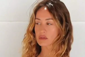 Helena Prestes comunicato modella