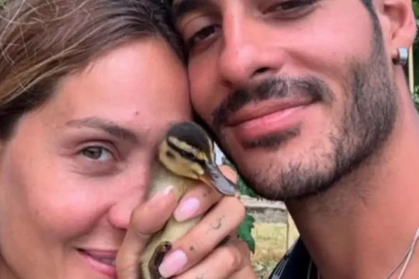 Helena Prestes e Javier Martinez sbarcano a Venezia: attesi sul red carpet
