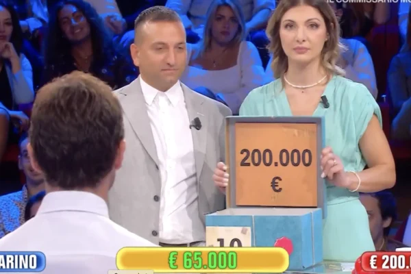 Affari tuoi incredibile colpèo dio scena