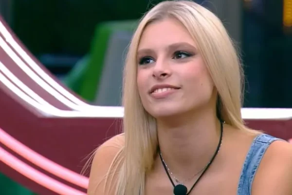 Giulia Saponariu ci ricade, richiamata in confessionario