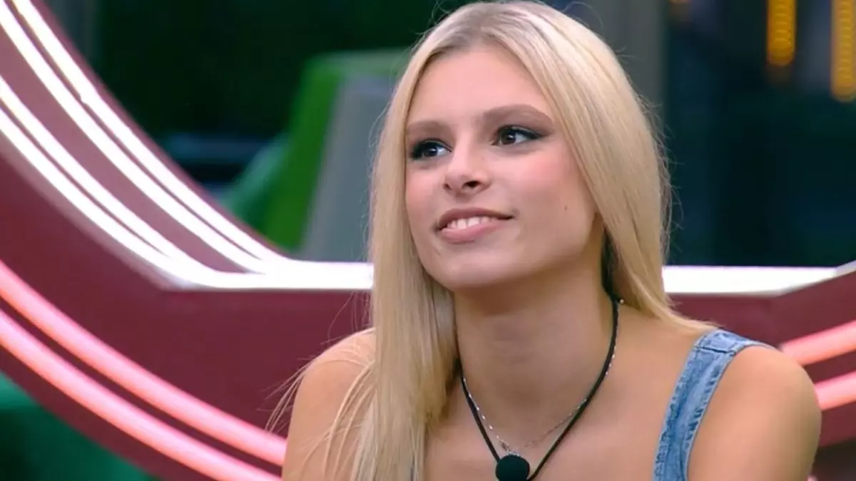 Giulia Saponariu ci ricade, richiamata in confessionario
