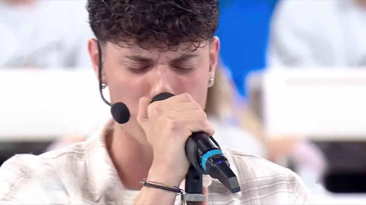 Riccardo ad Amici 25 chiede scusa