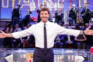 Affari tuoi decolla con Stefano De Martino