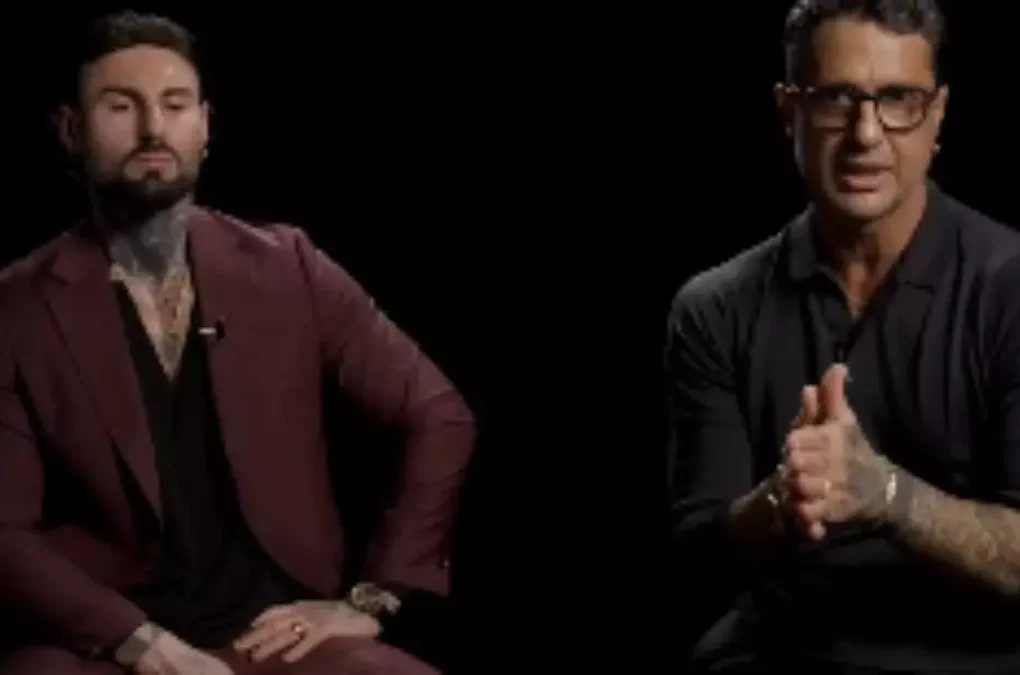 Falsissimo, Corona cerca di difendersi